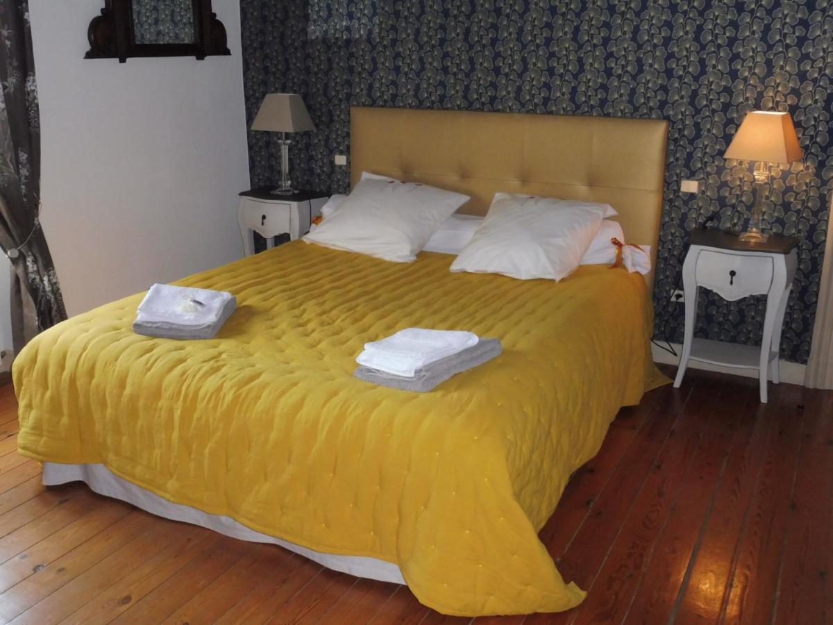 Les Terres Basses Hotell Fabrezan Exteriör bild